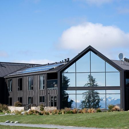 Haka House Lake Tekapo Vandrarhem Exteriör bild