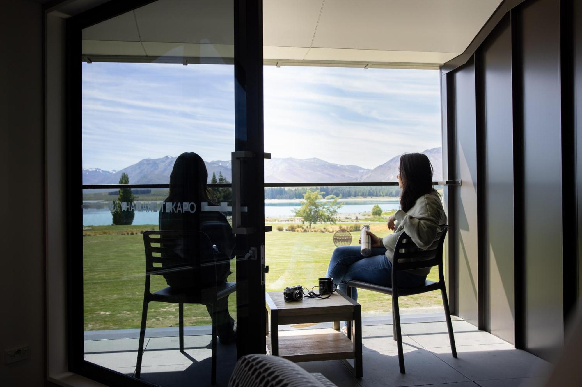 Haka House Lake Tekapo Vandrarhem Exteriör bild